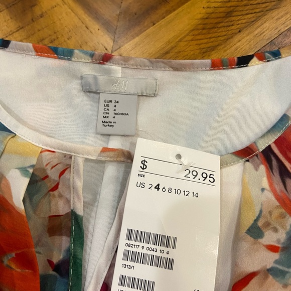 H&M Floral dress new with Tag - Picture 5 of 7